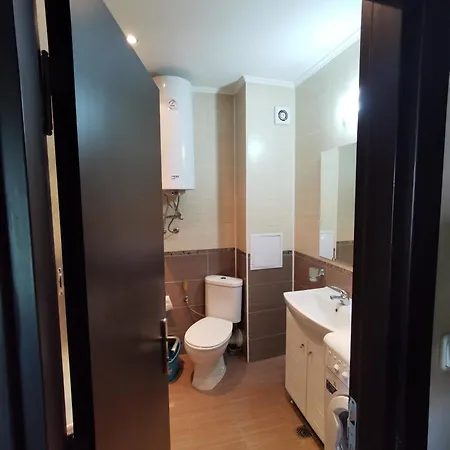 Apartment Pomorie Sea&history *